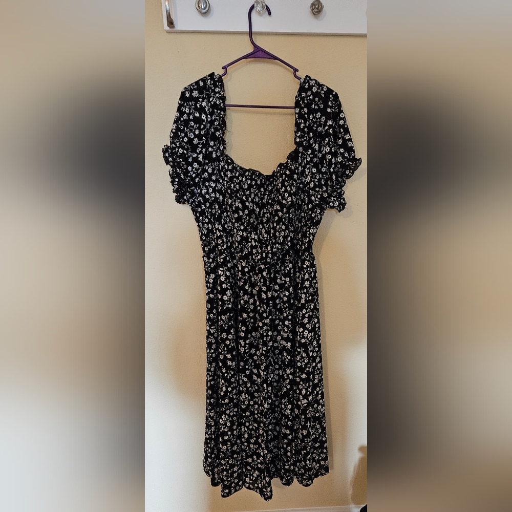 Floral Black and White Women's Dress Size Xl - Picture 3 of 5